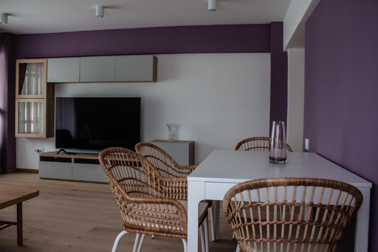 Eurocomfort Apartments Piatra Neamt Luaran gambar