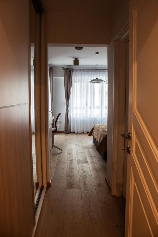 Eurocomfort Apartments Piatra Neamt Luaran gambar