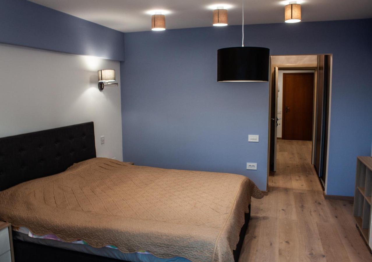 Eurocomfort Apartments Piatra Neamt Luaran gambar