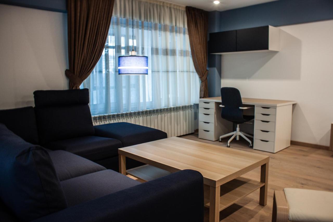 Eurocomfort Apartments Piatra Neamt Luaran gambar