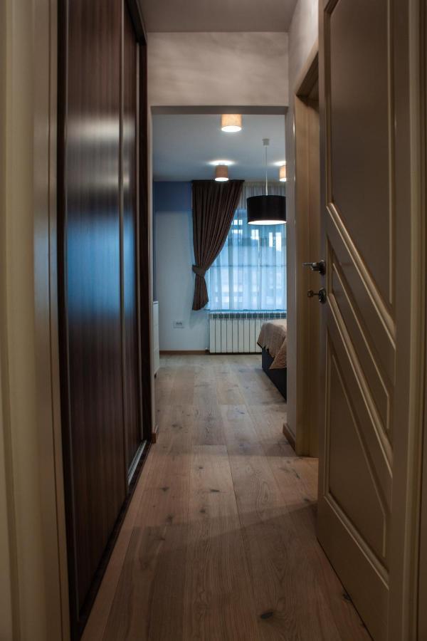 Eurocomfort Apartments Piatra Neamt Luaran gambar